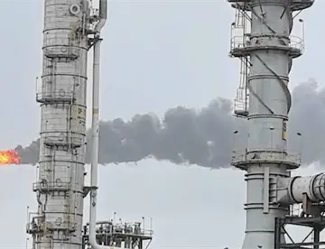 Se registra nuevo incidente en refinería Olmeca; reportan columna de humo y olor a hidrocarburo