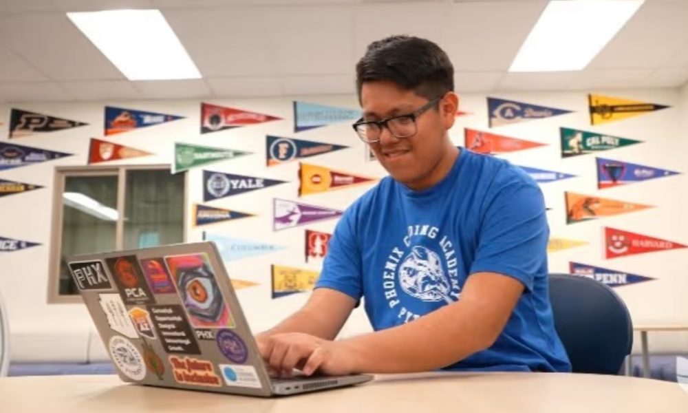 ¿Cómo logró un joven de origen mexicano ingresar a 49 universidades de EU?