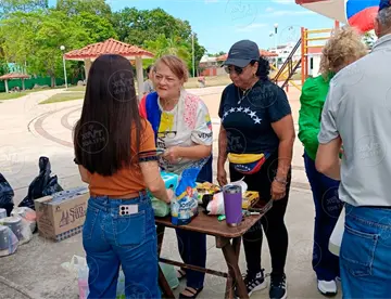 Comunidad venezolana en Tabasco habilita centro de acopio en La Choca
