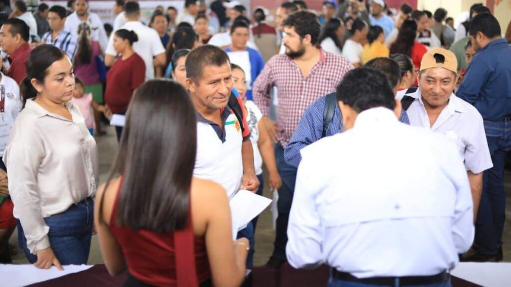 Más de 220 millones de pesos se destinan a obra pública en Tacotalpa: Javier May