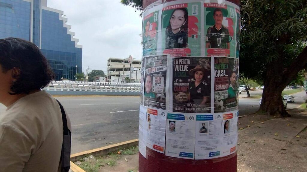 Visten a familiares desaparecidos con la playera de la Selección Mexicana