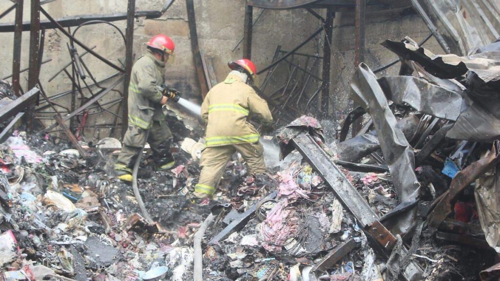 Casa Gutza reporta pérdida total por incendio; atribuyen siniestro a fallas eléctricas