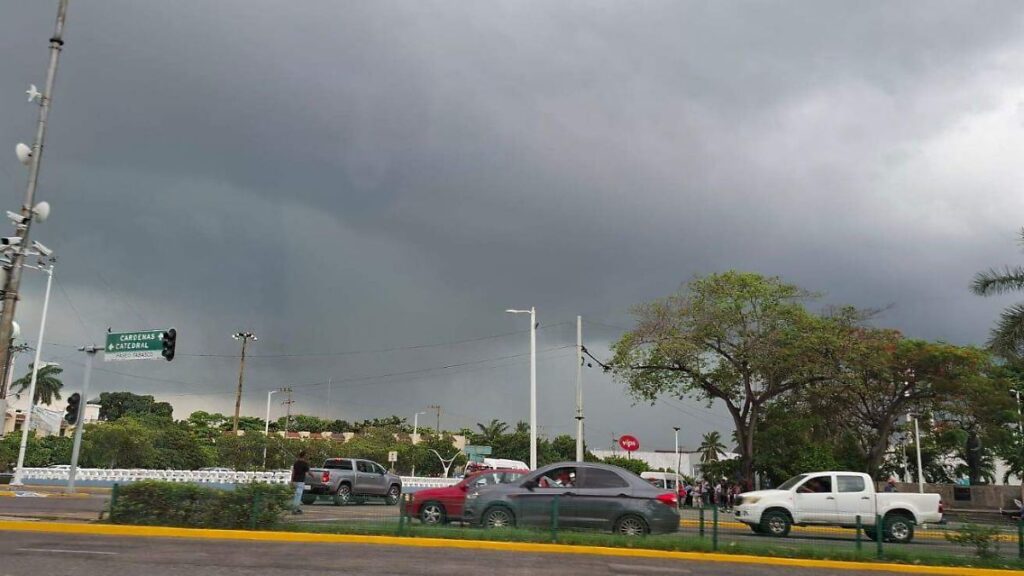 Prevén tormentas y sensación térmica de 45 grados en Tabasco