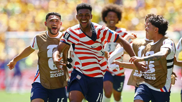Estados Unidos vence a Australia y se une a México en los Dieciseisavos