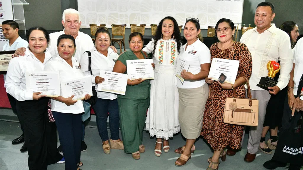 Ceremonia de Premios a Trabajadores del DIF