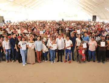 Entregan Tandas para la Mujer y Pescando Vida a 4,200 beneficiarios de Centro