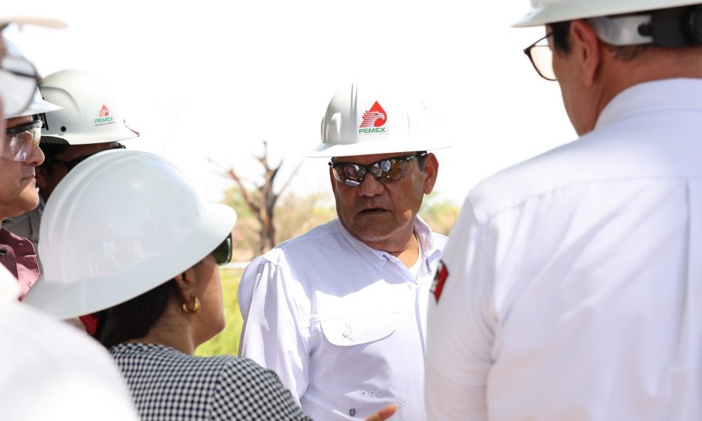 Pemex reducirá emisiones en Teapa; Gobernador verifica cumplimiento de metas
