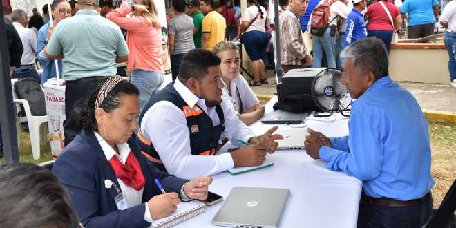 Instalan módulo para atender a la ciudadanía en territorio y mejorar el servicio de energía eléctrica