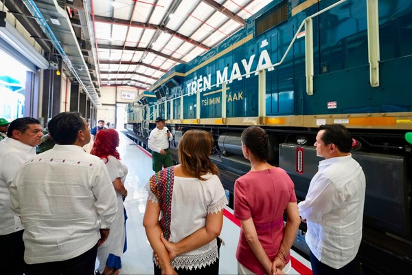 Javier May supervisa avances del Tren Maya de carga junto a Sheinbaum