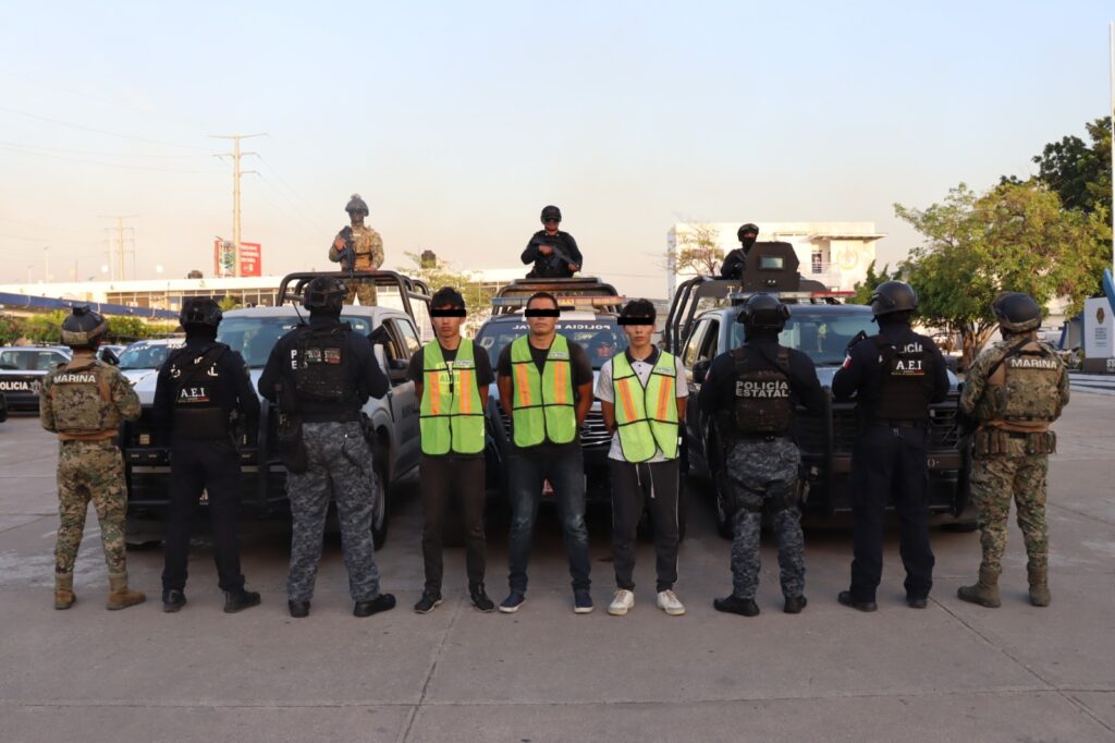 Detiene SSPC Tabasco a 3 presuntos responsables por los delitos de homicidio y portación de arma de fuego en el municipio Centro