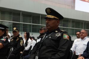 SSPC reconoce la labor del personal penitenciario con medallas al mérito