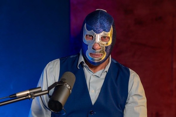 Blue Demon Jr. se despide del ring con El Último Demonio