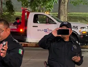 Acusa intimidación de la PEC por documentar operativo afuera de plaza comercial en Villahermosa