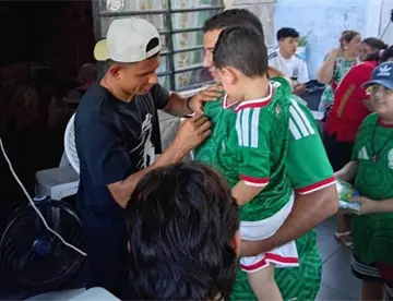 Jesús Gallardo convive con la afición choca en su natal Cárdenas