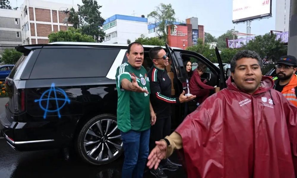 Increpan a Cuauhtémoc Blanco rumbo al Azteca; grafitean su camioneta