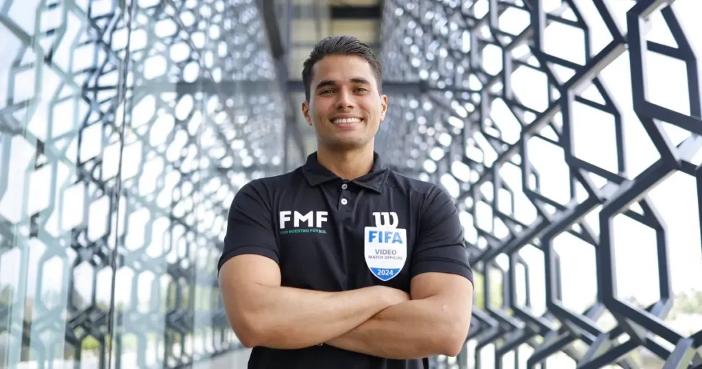 El árbitro mexicano Guillermo Pacheco estará presente en la final