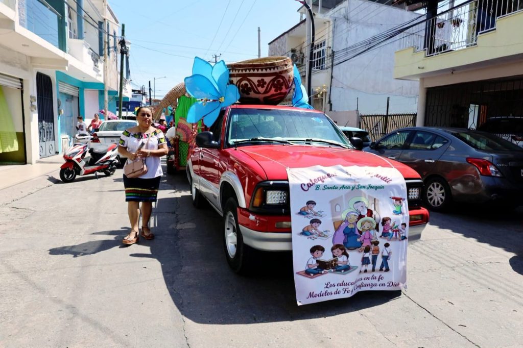 Enrama Infantil en honor a San Joaquín y Santa Ana en Jalpa de Méndez