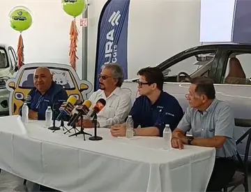 Va Unión de Taxis por cambios de unidades de gasolina por autos eléctricos
