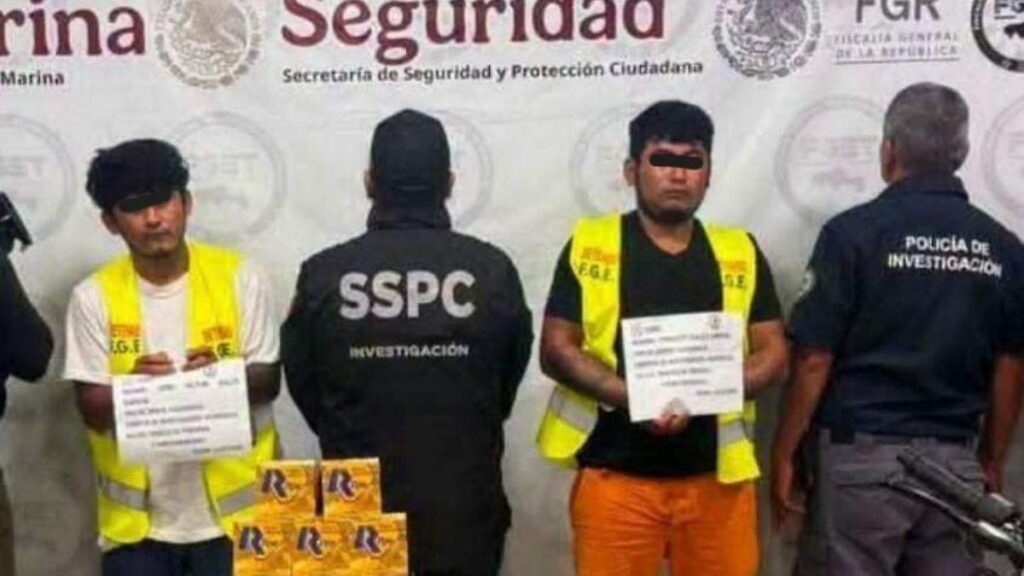 Caen dos presuntos narcomenudistas con más de mil cartuchos en Emiliano Zapata