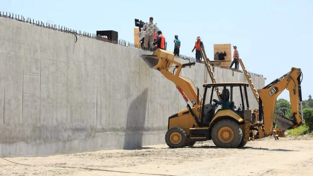 Destinan 721 mdp para carreteras, escuelas y servicios en Comalcalco