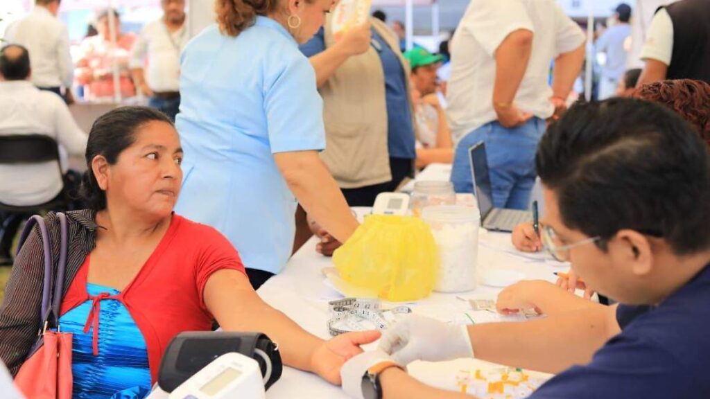 Tabasco tendrá 407 unidades médicas con atención y medicamentos sin costo