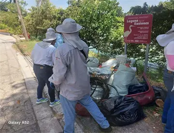 Realiza Conagua jornada de limpieza en laguna de Las Ilusiones