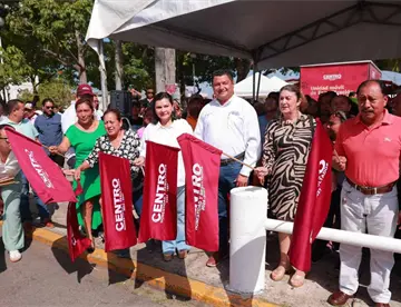 Yolanda Osuna da banderazo a trabajos de mejoramiento en Tamulté de las Barrancas