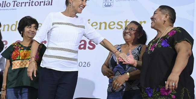 Sheinbaum anuncia Plan Integral para limpiar de sargazo las playas de Quintana Roo