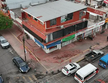 Retira Centro puestos ambulantes y objetos que obstaculizaban las calles en alrededores del mercado de Tamulté de las Barrancas