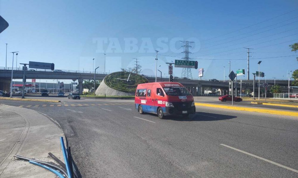 Tránsito fluido en la rotonda del Reloj Floral este miércoles
