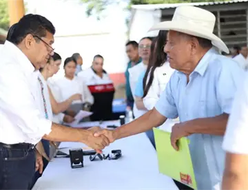 Destaca Gobierno de Tabasco apoyo a casi 2 mil pacientes con cataratas