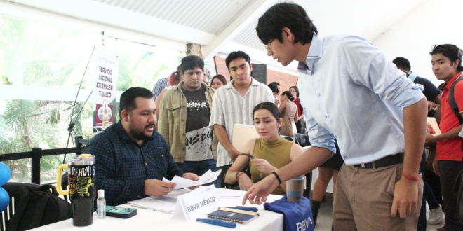 Ofrece mil 345 vacantes feria laboral