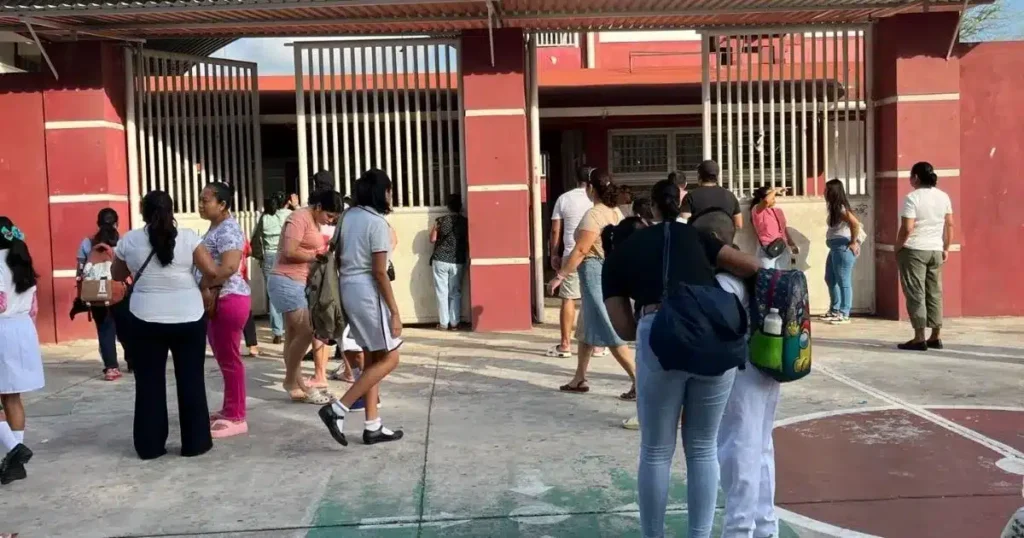 Más de 490 mil alumnos regresan a las clases