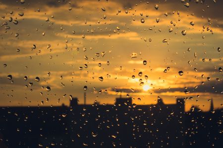 Protección Civil pide precauciones por lluvias y altas temperaturas