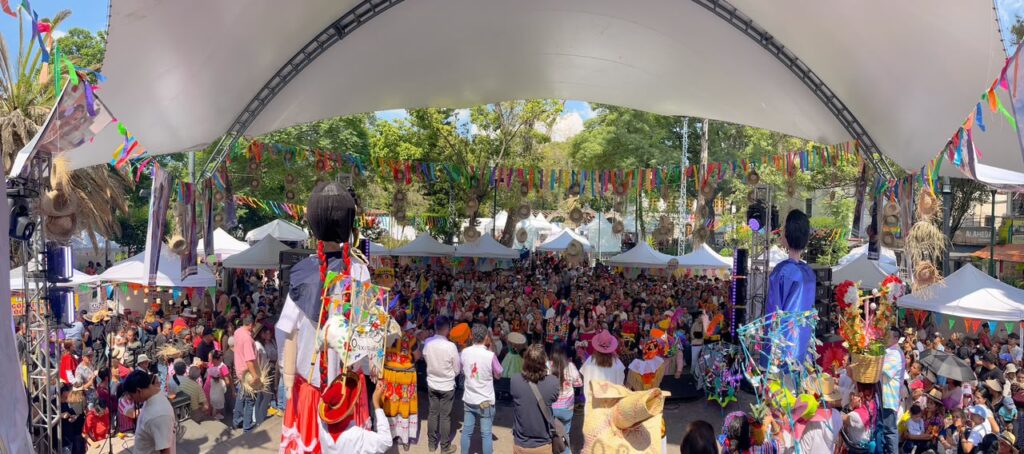 Cierra Guelaguetza en Azcapotzalco con más de 10 mil asistentes