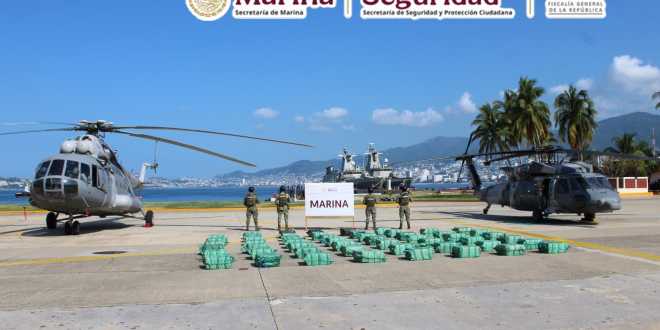 Marina asegura 1.9 toneladas de presunta cocaína frente a costas de Guerrero