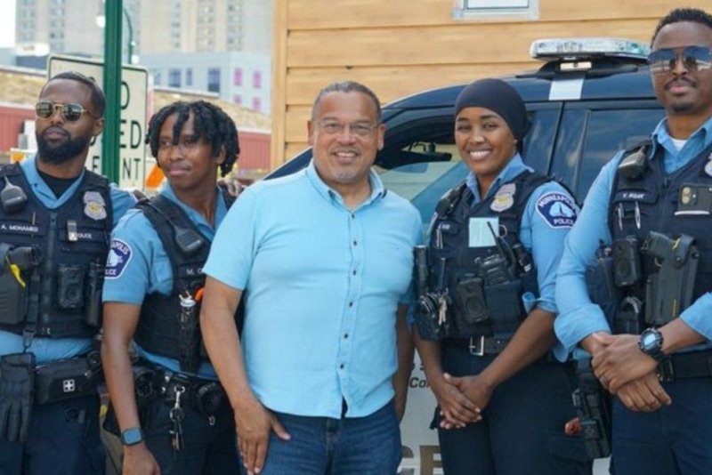 Fiscal general de Minnesota demanda al gobernador Abbott para exigir extradición de agente de ICE