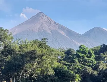 Descarta Protección Civil riesgos en Tabasco tras la erupción del volcán Fuego en Guatemala