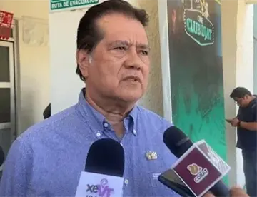 No afectan a nadie: El rector de la UJAT defiende la participación de estudiantes en batallas de Farmear Aura