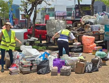 Fundación Los Ángeles del Mago Chong-Tall logra exitosa colecta; reúne 3 toneladas de libros