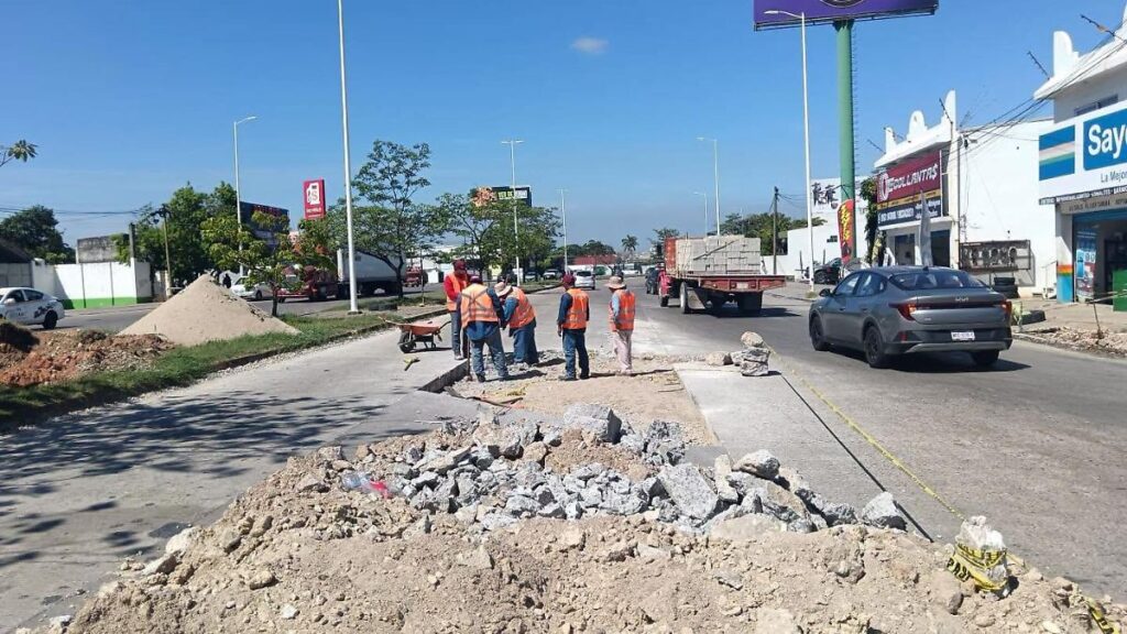 Anuncian cierres viales en 27 de Febrero y Periférico por bacheo