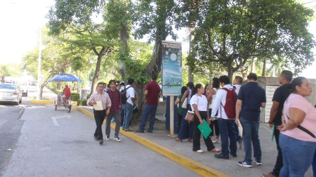 Crónica: Para el trabajo soñado, se hace fila
