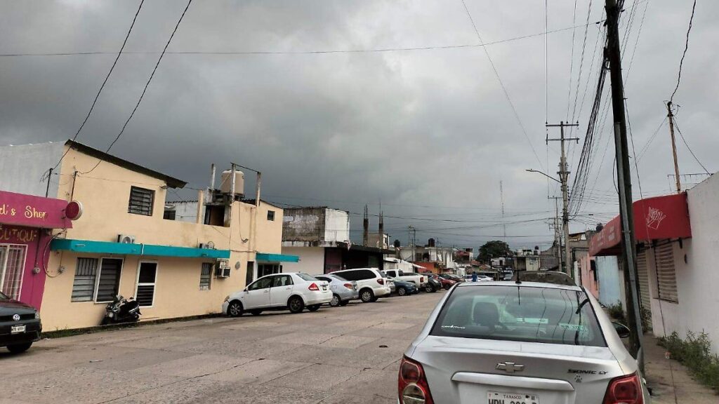 Onda tropical 32 traerá lluvias de hasta 75 mm a Tabasco