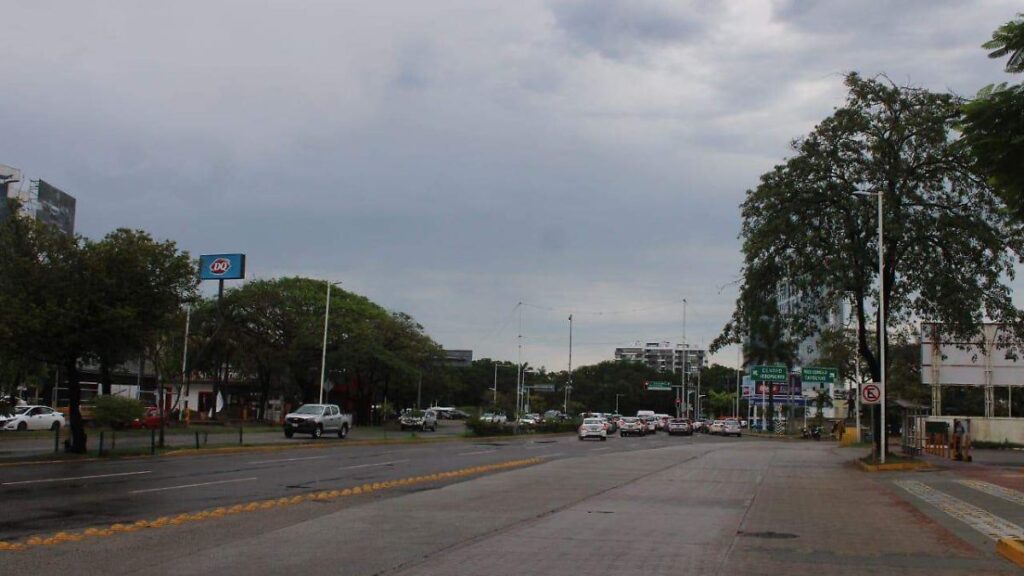 Pronóstico del clima: Fin de semana inicia con lluvias y calor