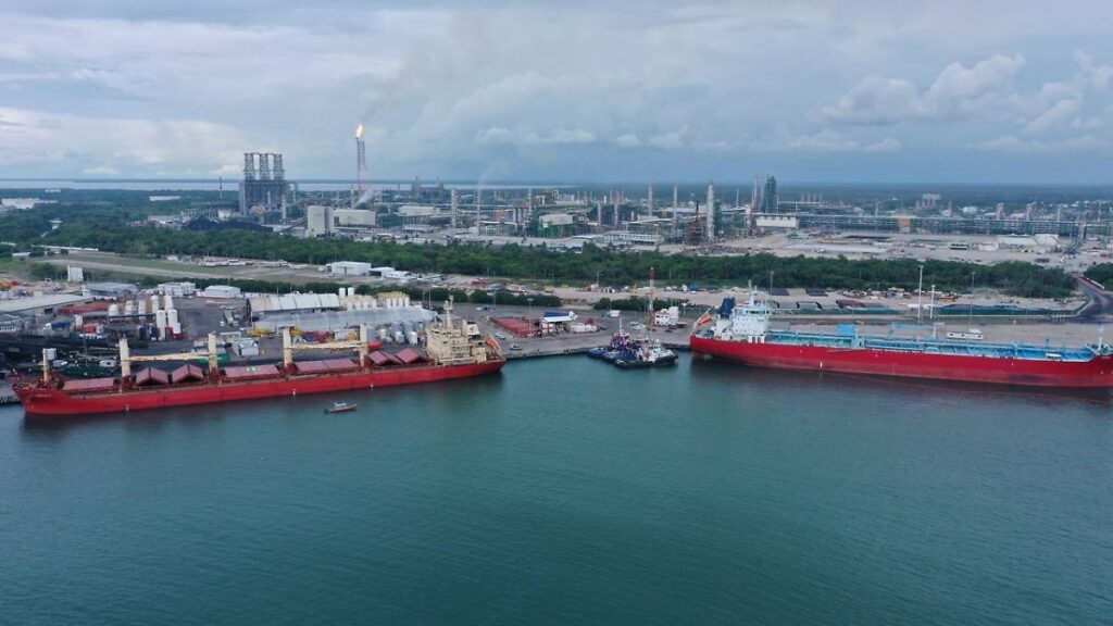Producción que sale de Dos Bocas prioriza mercado internacional sobre el doméstico