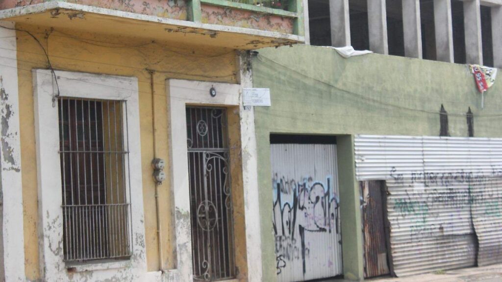 Más de 75 mil casas están abandonadas en Tabasco: INEGI