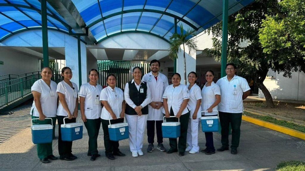 Tabasco contratará 800 trabajadores de salud para nuevos consultorios médicos