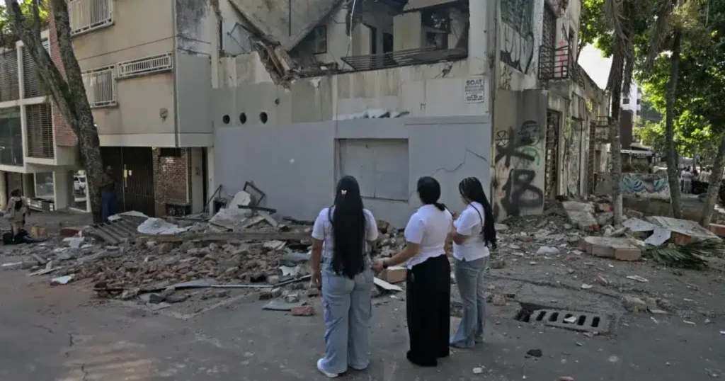 México envía 854 despensas a Colombia tras sismo