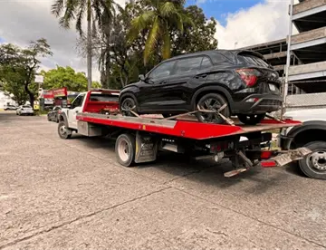 Ante cobros indebidos, fija Semovi tarifas máximas para grúas en Tabasco