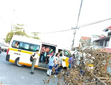 Habitantes de Belén, Macuspana mantienen bloqueo por cuarto día